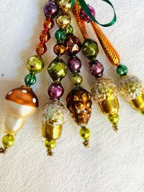🍁mini Vintage Repurposed  Fall Halloween ornaments, mercury Glass bead icicle